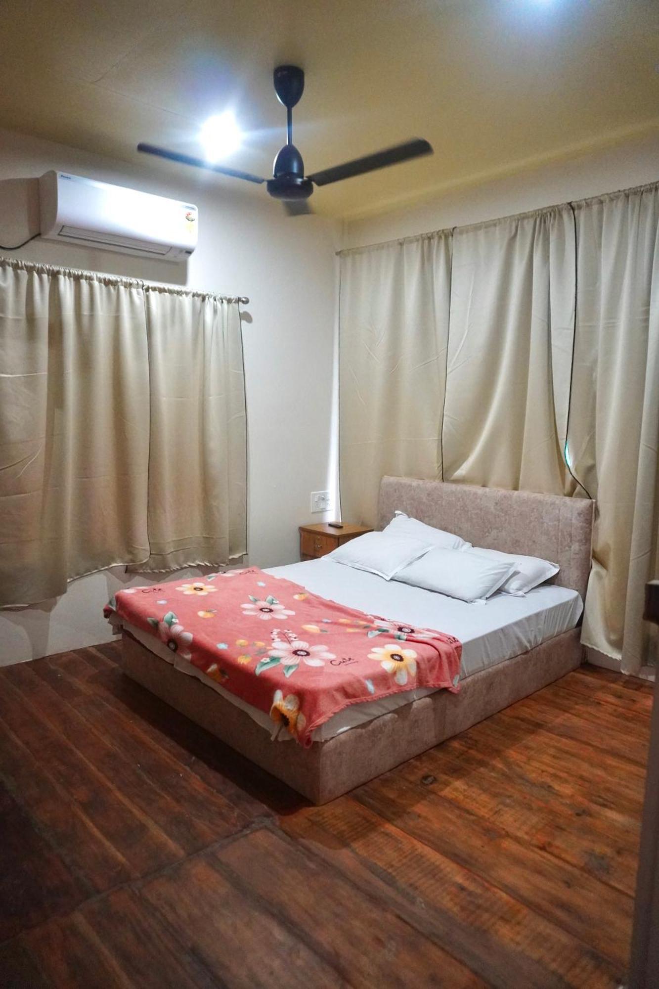 Vrindavan Homestay Mundrothuruth Eksteriør bilde